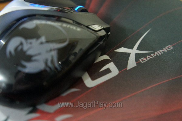 Genius GX Gaming Mouse - Deathtaker (7) Genius GX Gaming Mouse Deathtaker 7
