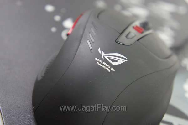 Asus ROG Mouse GX 900 2