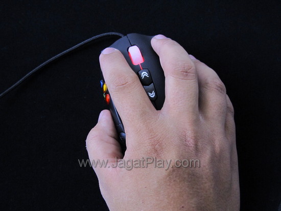 Review Mouse Gaming Thermaltake Volos: Besar Dengan Segudang Makro 3 Tt eSPORTS Volos (59)