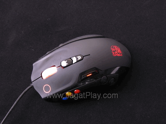 Review Mouse Gaming Thermaltake Volos: Besar Dengan Segudang Makro 4 Setiap profile yang tersedia dalam Volos memiliki skema warnanya masing-masing dan juga berbagai konfigurasi yang bisa disesuaikan dengan genre game yang dimainkan.