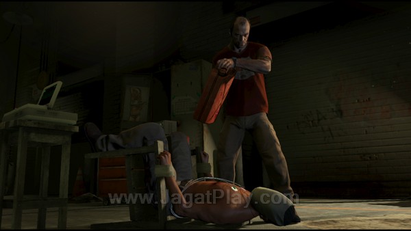 Review Grand Theft Auto V: Game Open-World Terbaik! 4 Menikmati setiap detik dari aksi penyiksaan tidak manusiawi yang ia lakukan, Trevor menebar ketakutan dan ancaman, tidak hanya pada musuh, tetapi juga teman.