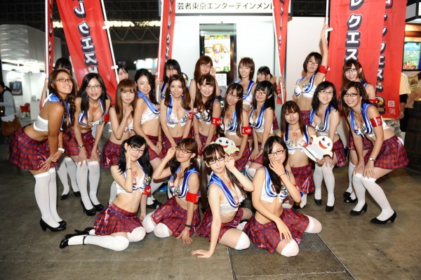 tgs 2013 booth babes11