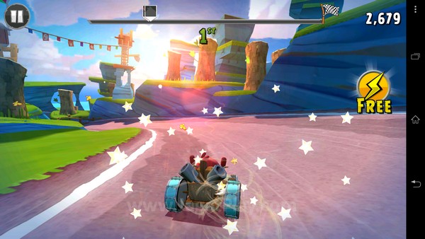 Anda tidak bisa memungkiri bahwa game ini terlihat begitu indah di smartphone. 