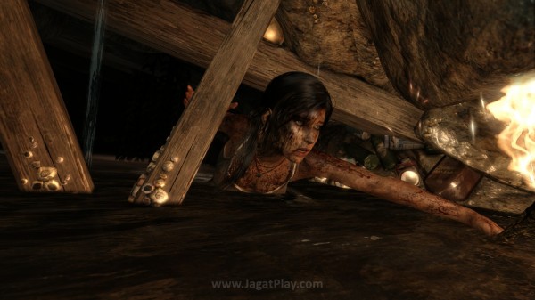 Tomb Raider Playstation 4 VS PC Ultra - JagatPlay (1)
