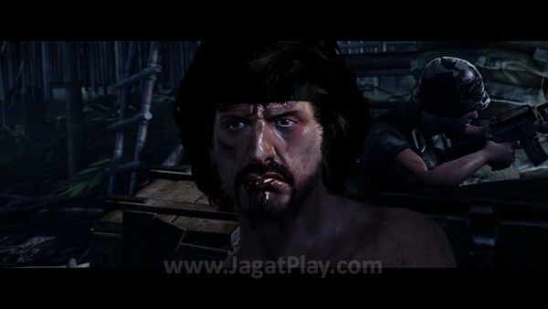 Review Rambo – The Video Game: Pilihan Bodoh! 8 Kualitas visual yang benar-benar buruk. Alih-alih Sylvester Stallone, Anda justru seperti tengah berada di sebuah film porno parodi Rambo dan tengah berperan sebagai aktor porno pria yang tengah didandani.
