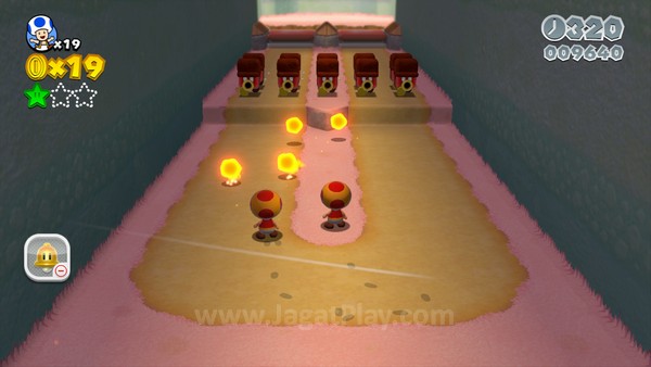 BAM! Anda kini harus mengendalikan dua Toad secara bersamaan. 