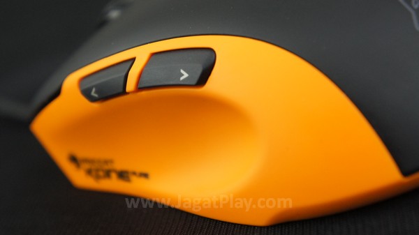Selain tiga fungsi utama, dua ekstra tombol juga disematkan di bagian sisi kiri mouse.