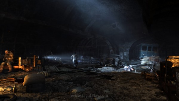 Review Metro Redux: Lompatan Visual! 2 Lompatan visual yang signifikan dari versi originalnya.