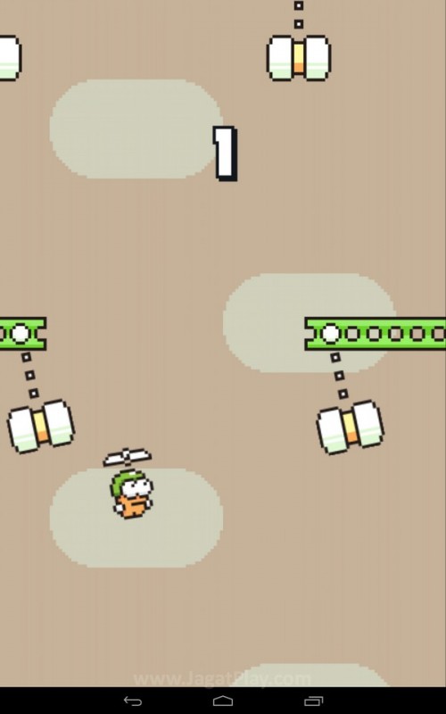 Tidak lagi sekedar bergerak melewati celah yang ada, game ini menghadirkan tantangan ekstra lewat dua pendulum raksasa yang terus bergerak. 