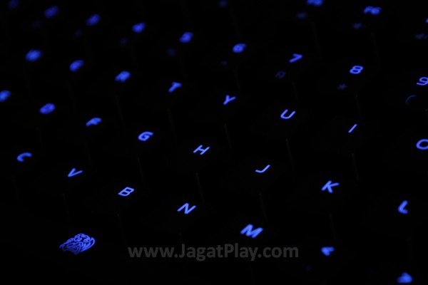 Review Thermaltake TteSports Poseidon ZX: Lugas, Ringkas, Terjangkau! 4 Thermaltake TteSports Poseidon ZX