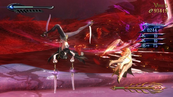 Review Bayonetta 2: Calon Game Terbaik Tahun Ini! 7 Ada beberapa senjata yang bisa Anda gunakan, dengan efek serangan yang berbeda pula. Menyematkan senjata di satu bagian tubuh saja, atau sekaligus di tangan dan kaki akan menghasilkan kombinasi serangan yang berbeda.