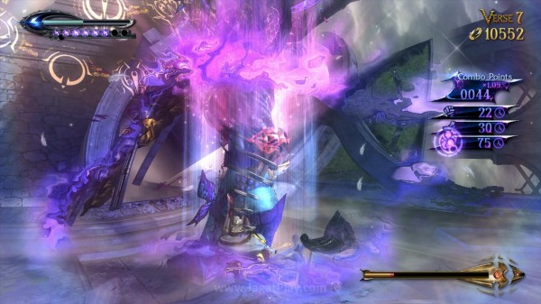 Review Bayonetta 2: Calon Game Terbaik Tahun Ini! 2 Dari mekanik gameplay, ia tidak banyak berbeda dibandingkan Bayonetta pertama. Kombinasi serangan tangan dan kaki yang cepat untuk menghasilkan damage besar masih menjadi salah satu elemen penting.