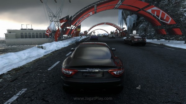 DRIVECLUB™_20141106151606