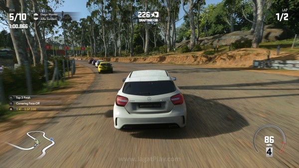 Sebuah game racing dengan visual seperti ini? Indah memang, namun tidak cukup untuk memenuhi statusnya sebagai sebuah game generasi terbaru, eksklusif.
