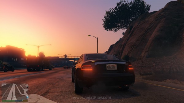 Grand Theft Auto V_20141118222855