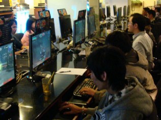 Gamer Tewas Setelah Bermain Game 3 Hari 5 warnet taiwan1