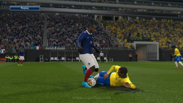 Pro Evolution Soccer 2016 DEMO_20150821165647