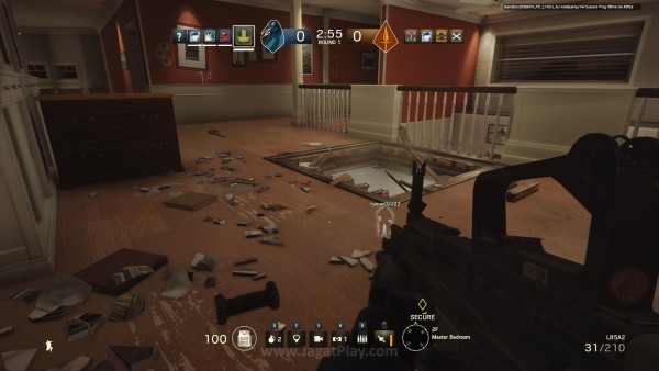 Tidak semua dinding bisa dihancurkan. Hanya yang berbahan tertentu saja yang bisa dijadikan sebagai 