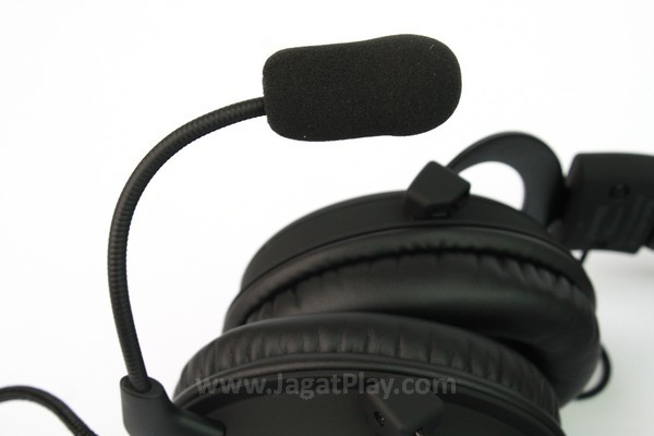 Review Kingston HyperX Cloud Core: Headphone Gaming dengan Suara Akurat! 1 Badan Mic dapat ditekuk sesuka hati