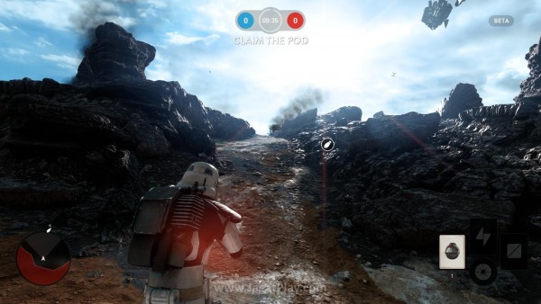 Sistem seperti ini juga memungkinkan mode third person shooter berjalan sama efektifnya dengan mode FPS.