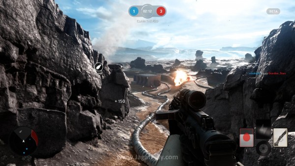 Pace battlenya justru terasa lebih cepat dan casual, ala game-game FPS sekelas Call of Duty. Datang, tembak, bunuh, respawn secepat mungkin.