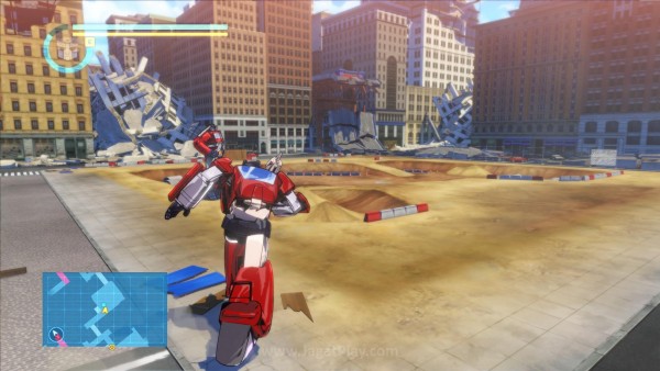 Devastation bisa disebut semi open-world, karena daripada sekedar berjalan dalam jalur linear, Anda diberi kebebasan menentukan arah gerak.