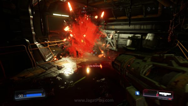 Review DOOM: m/ ! 17 Setiap senjata juga punya dua alternatif mod dengan efek berbeda yang juga bisa diperkuat dengan resorce yang lain.