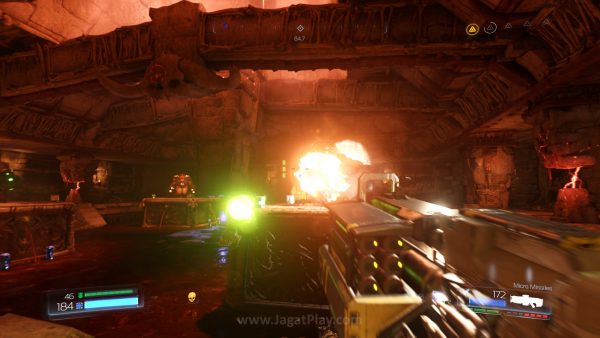 Review DOOM: m/ ! 4 Pace pertempuran yang cepat dan karakter rapuh tanpa regenerasi membuat setiap pertempuran berjalan menegangkan.