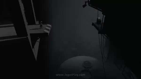 Walaupun tak eksplisit, namun Anda selalu tahu apa yang harus Anda lakukan, terutama dari cara kamera bekerja. Anda selalu bisa menemukan sesuatu yang tak bisa dan menggoda Anda untuk mendekatinya.