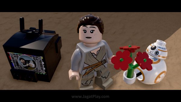 Humor unik yang tetap menggelitik, terlepas dari betapa seriusnya scene yang sama di versi film yang mungkin sudah Anda nikmati.