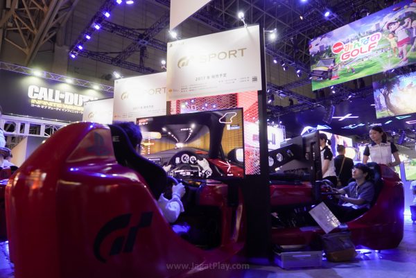 Kokpit khusus untuk mencoba GT Sport