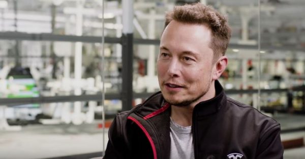 Dalam wawancara terbarunya, Elon Musk secara terbuka merekomendasikan Overwatch.