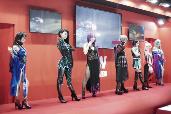 Booth babes jagatplay tgs 2017 (2)