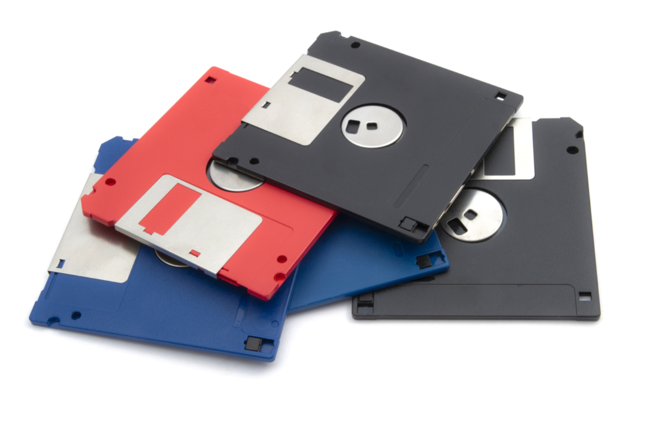 Developer Ditantang Bikin Full Game yang Muat di Floppy Disk 1,44 MB 5 developer