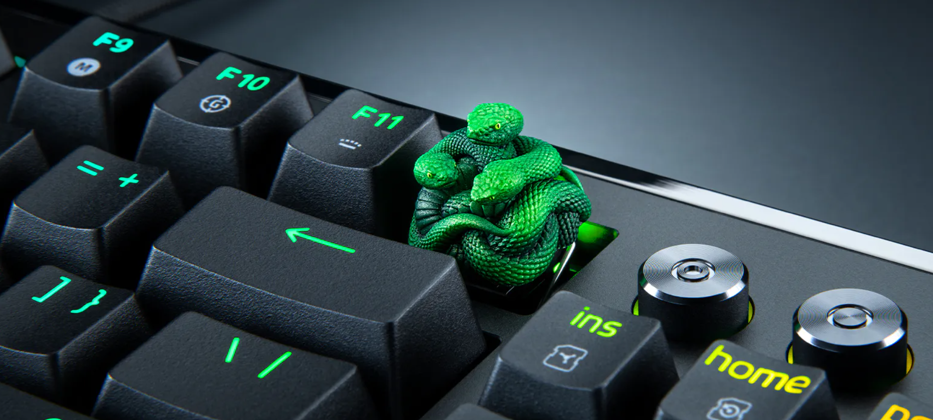 Razer Luncurkan Artisan Keycap Limited Edition Berbentuk Ular Berkepala Tiga 2 razer