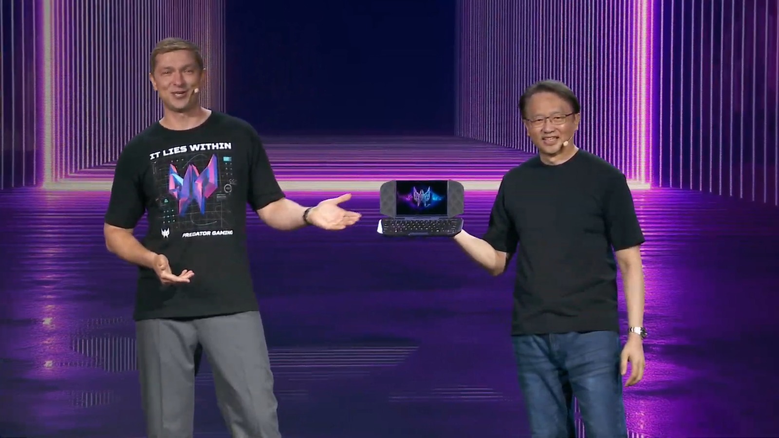 Acer Pamerkan Project DualPlay Mini, Handheld & Laptop Jadi Satu 1 acer